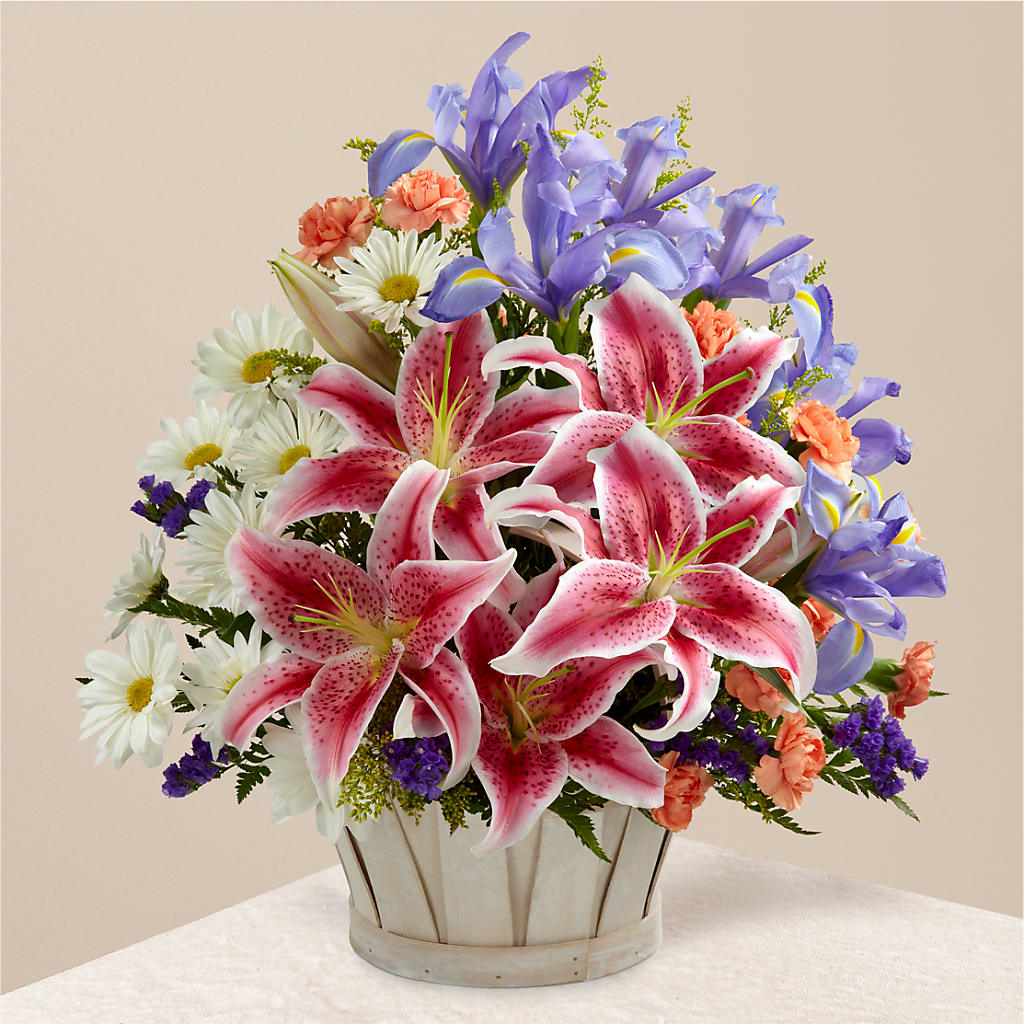 The Wondrous Nature Bouquet – Everbloom Flowers Llc, Aurora OH