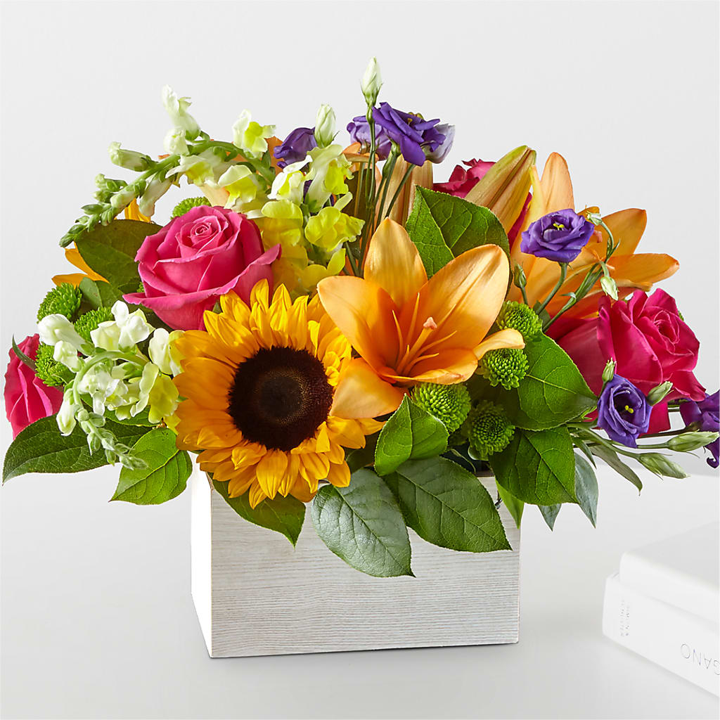 Best Day Box Bouquet – Everbloom Flowers Llc, Aurora OH