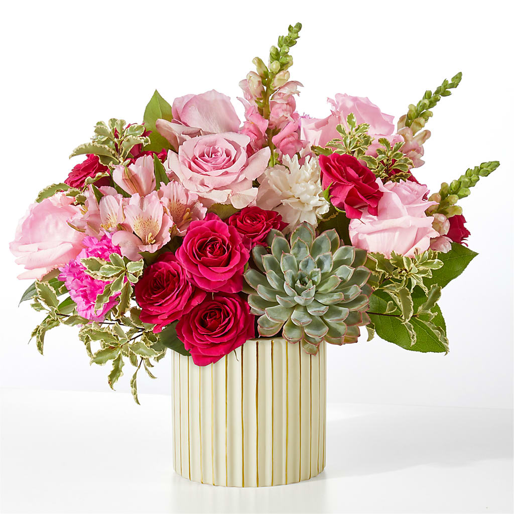 Magenta Musings Bouquet – Everbloom Flowers Llc, Aurora OH
