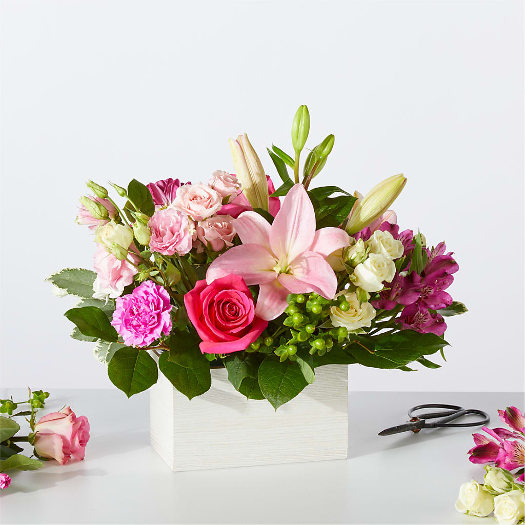 Sweetberry Box – A Florist Original – Everbloom Flowers Llc, Aurora OH