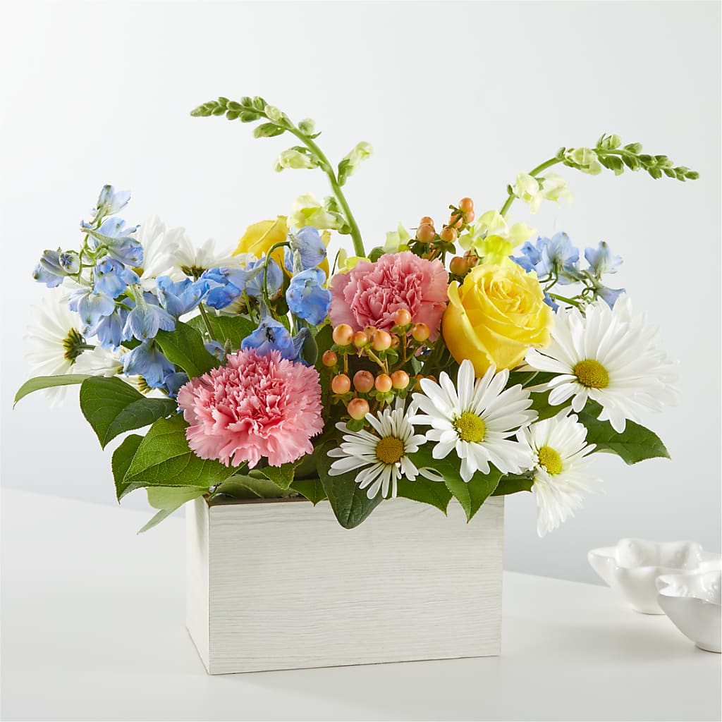 Sun Salutation Box Bouquet – Everbloom Flowers Llc, Aurora OH