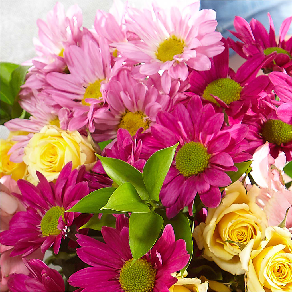 Florist Original Mixed Bouquet – Everbloom Flowers Llc, Aurora OH