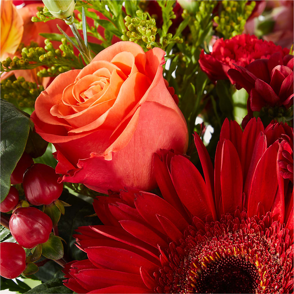 Sweater Season - A Florist Original – Everbloom Flowers Llc, Aurora OH