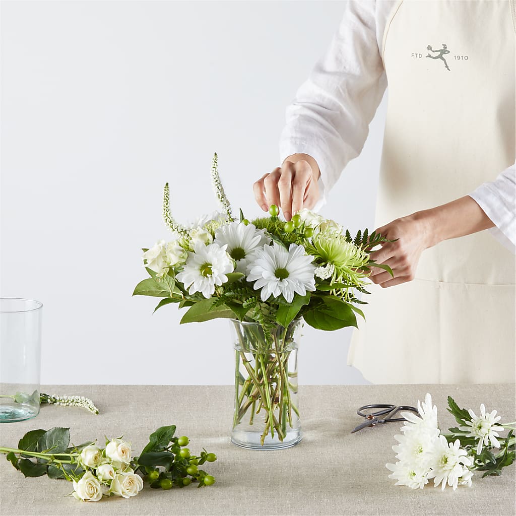 Irish Garden - A Florist Original – Everbloom Flowers Llc, Aurora OH