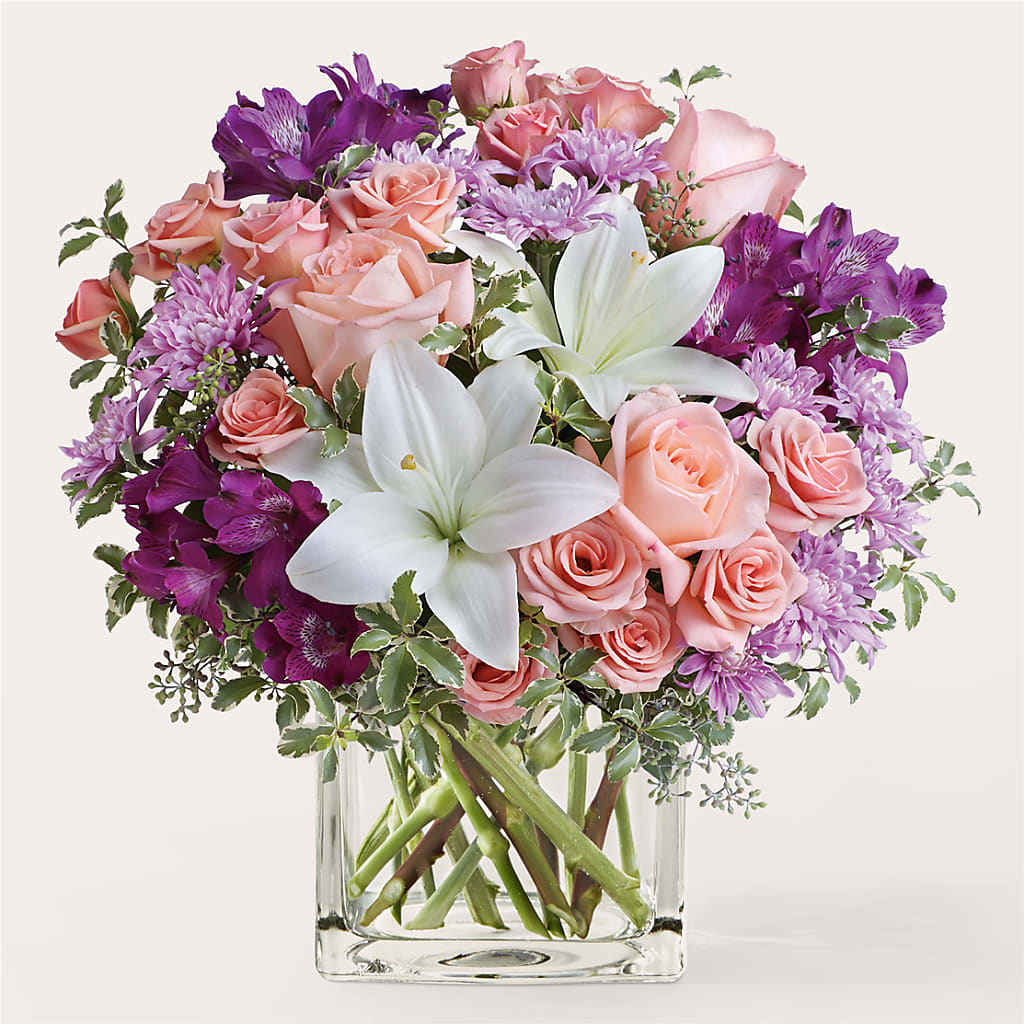 Mani Pedi Bouquet – Everbloom Flowers Llc, Aurora OH