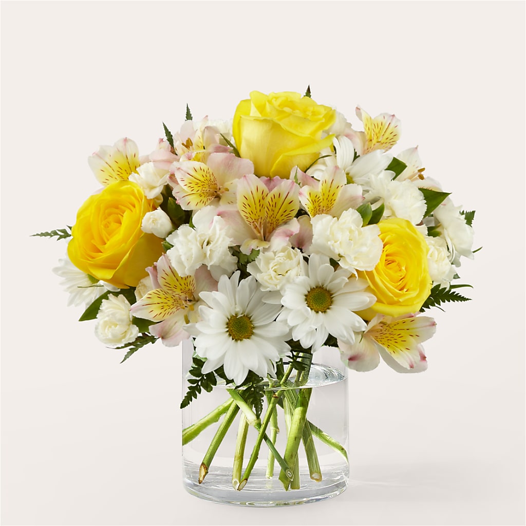 Gleeful Bouquet – Everbloom Flowers Llc, Aurora OH