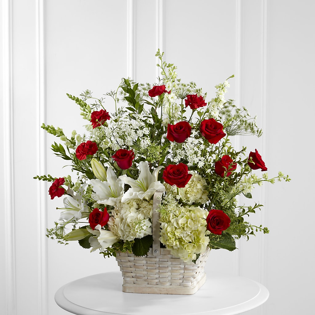 In Loving Memory Arrangement – Everbloom Flowers Llc, Aurora OH