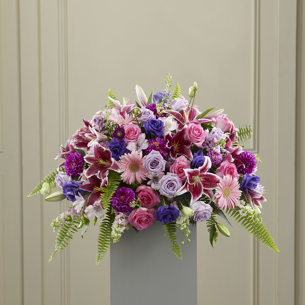 Fare Thee Well Pedestal – Everbloom Flowers Llc, Aurora OH