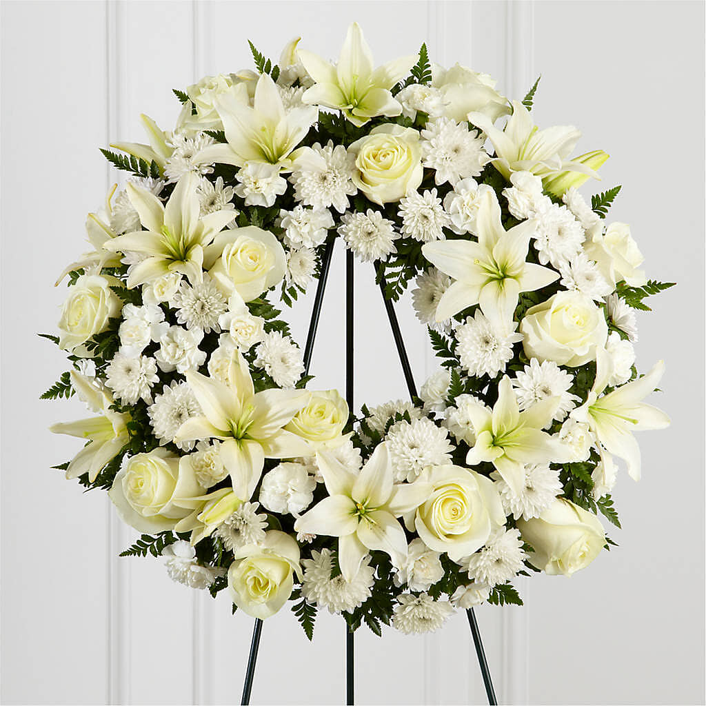 Treasured Tribute Wreath – Everbloom Flowers Llc, Aurora OH