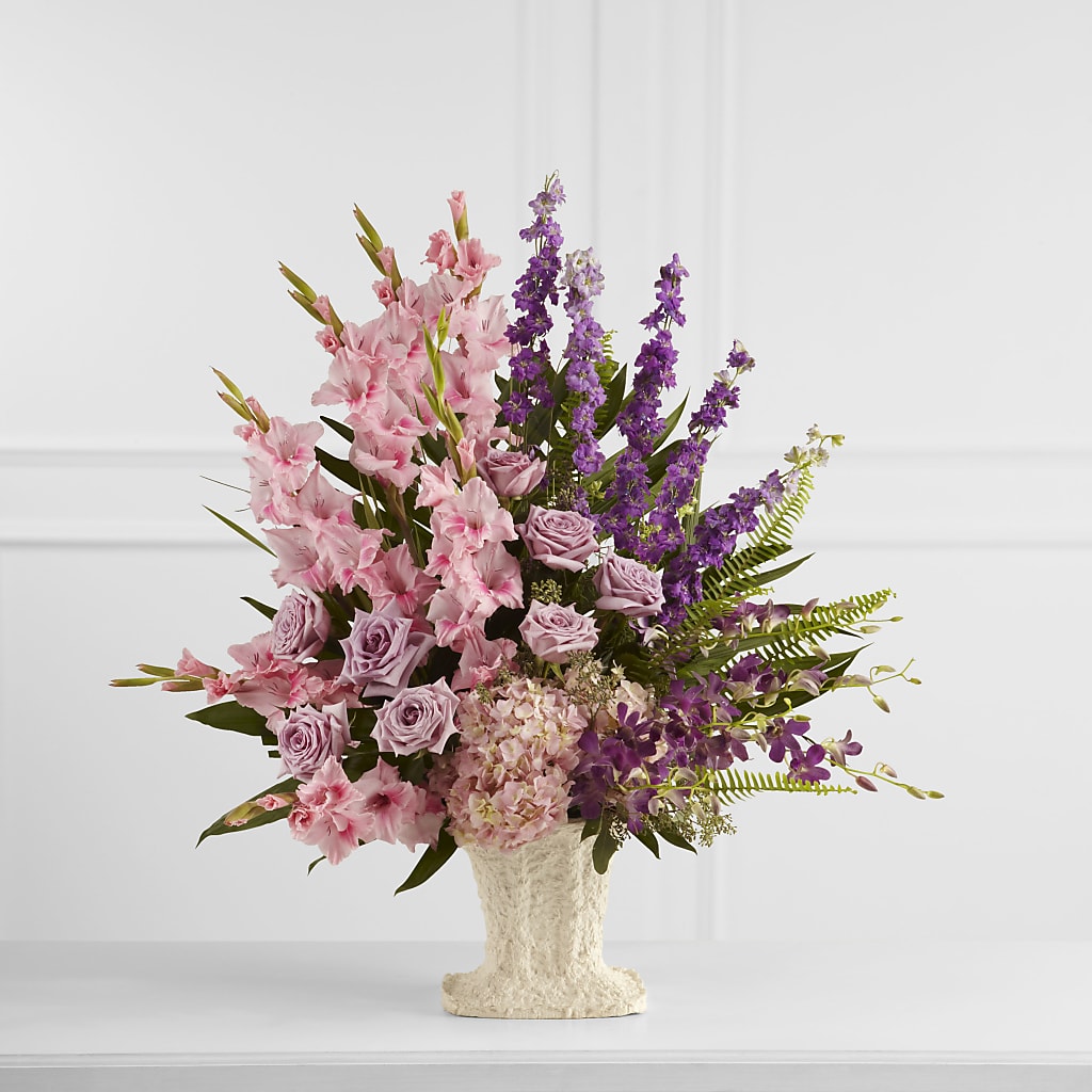 Flowing Garden Arrangement – Everbloom Flowers Llc, Aurora OH