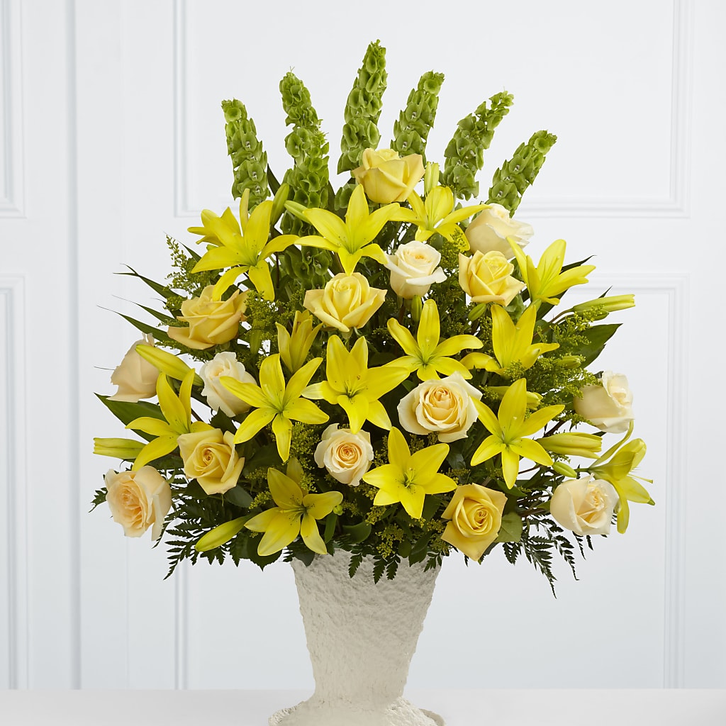 Golden Memories Arrangement – Everbloom Flowers Llc, Aurora OH
