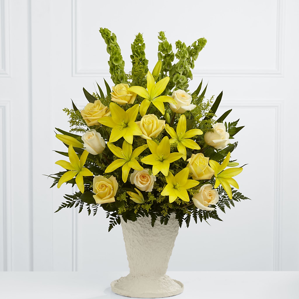 Golden Memories Arrangement – Everbloom Flowers Llc, Aurora OH