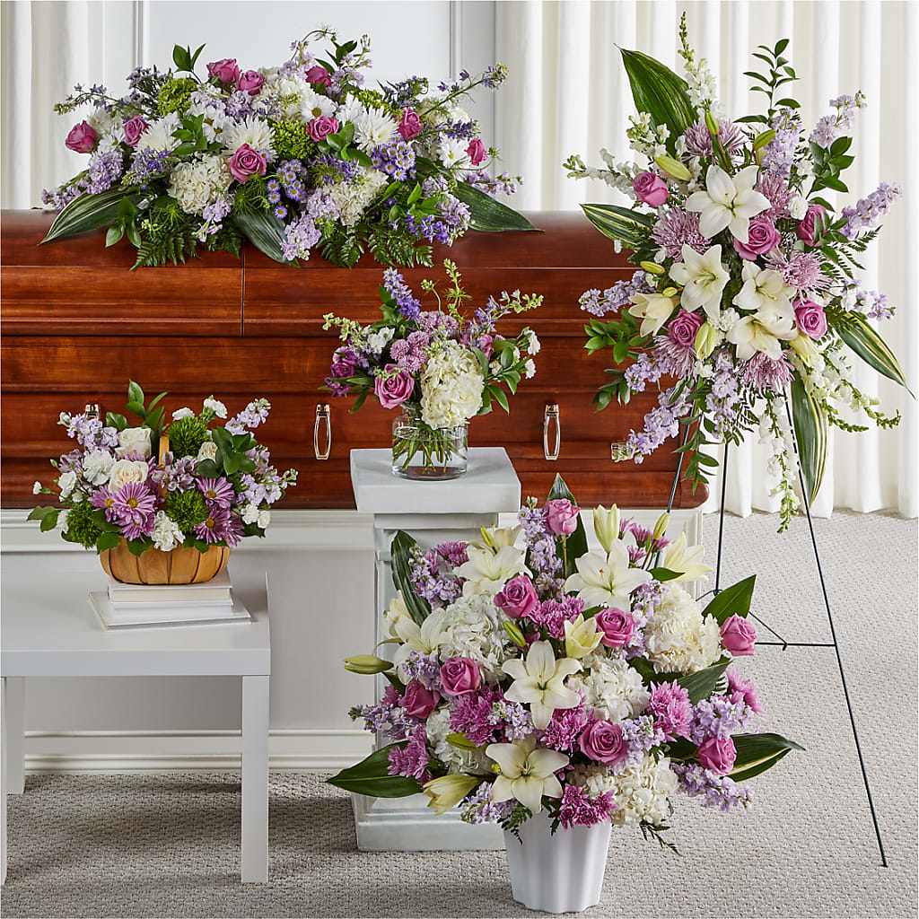 Tender Embrace Bundles – Everbloom Flowers Llc, Aurora OH