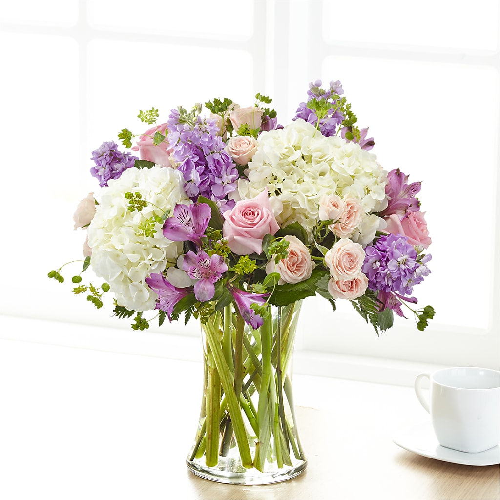 Shared Sentiment Bouquet – Everbloom Flowers Llc, Aurora OH