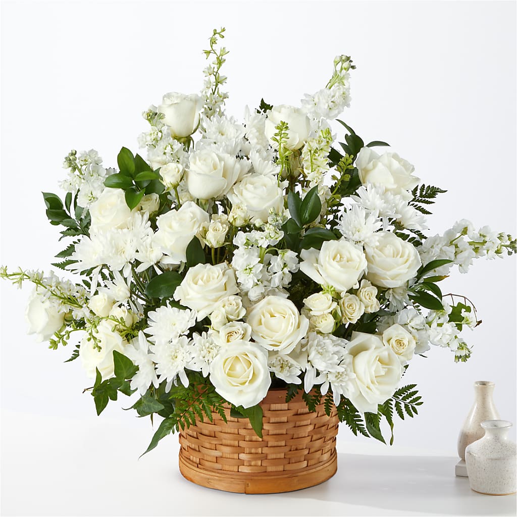 Heartfelt Condolences Arrangement – Everbloom Flowers Llc, Aurora OH