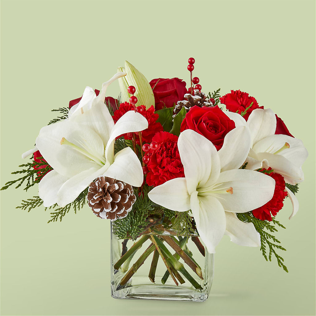 Glistening Icicles Bouquet – Everbloom Flowers Llc, Aurora OH