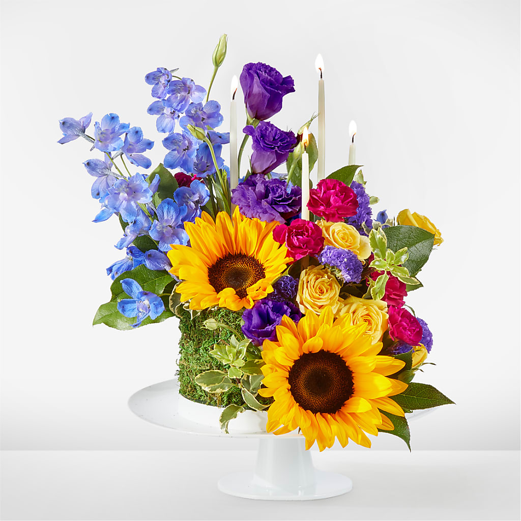 Star of the Day Floral Cake – Everbloom Flowers Llc, Aurora OH