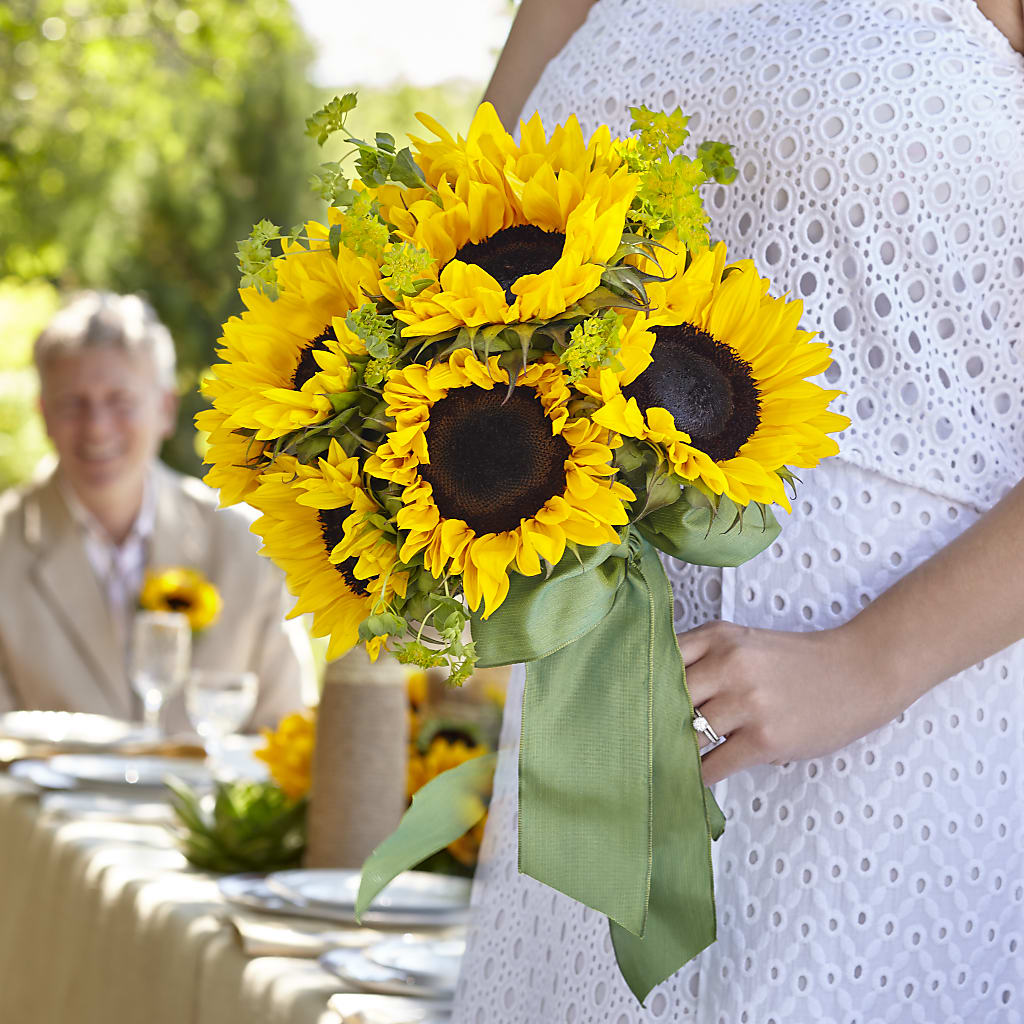 Free Spirit Bouquet – Everbloom Flowers Llc, Aurora OH