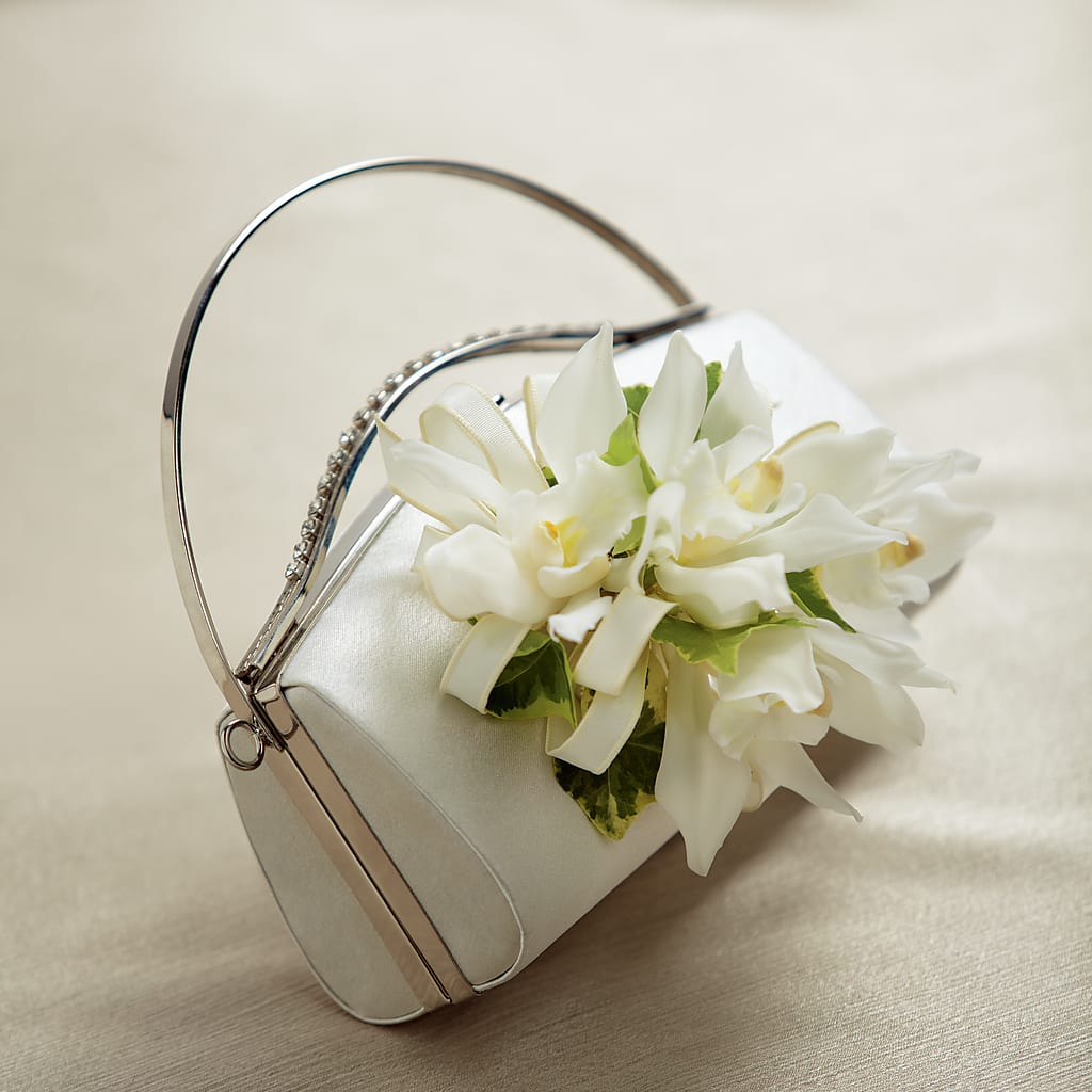 White Purse Decor – Everbloom Flowers Llc, Aurora OH