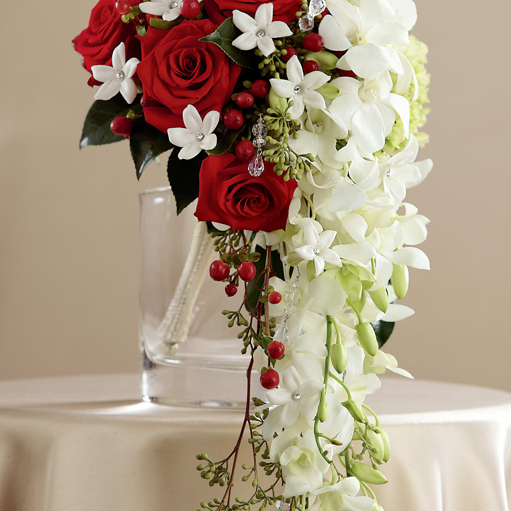 Here Comes the Bride Bouquet – Everbloom Flowers Llc, Aurora OH