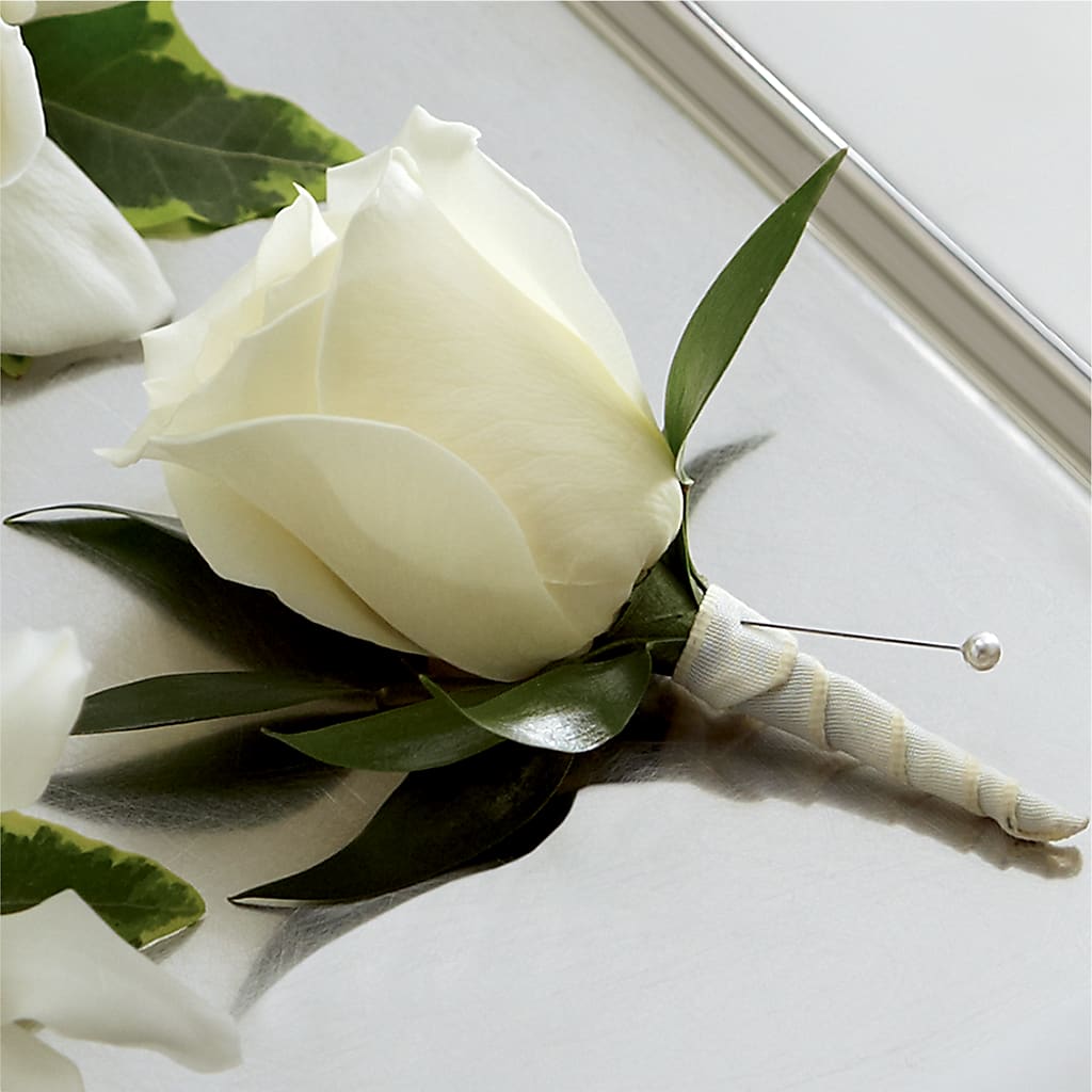 White Rose Boutonniere – Everbloom Flowers Llc, Aurora OH