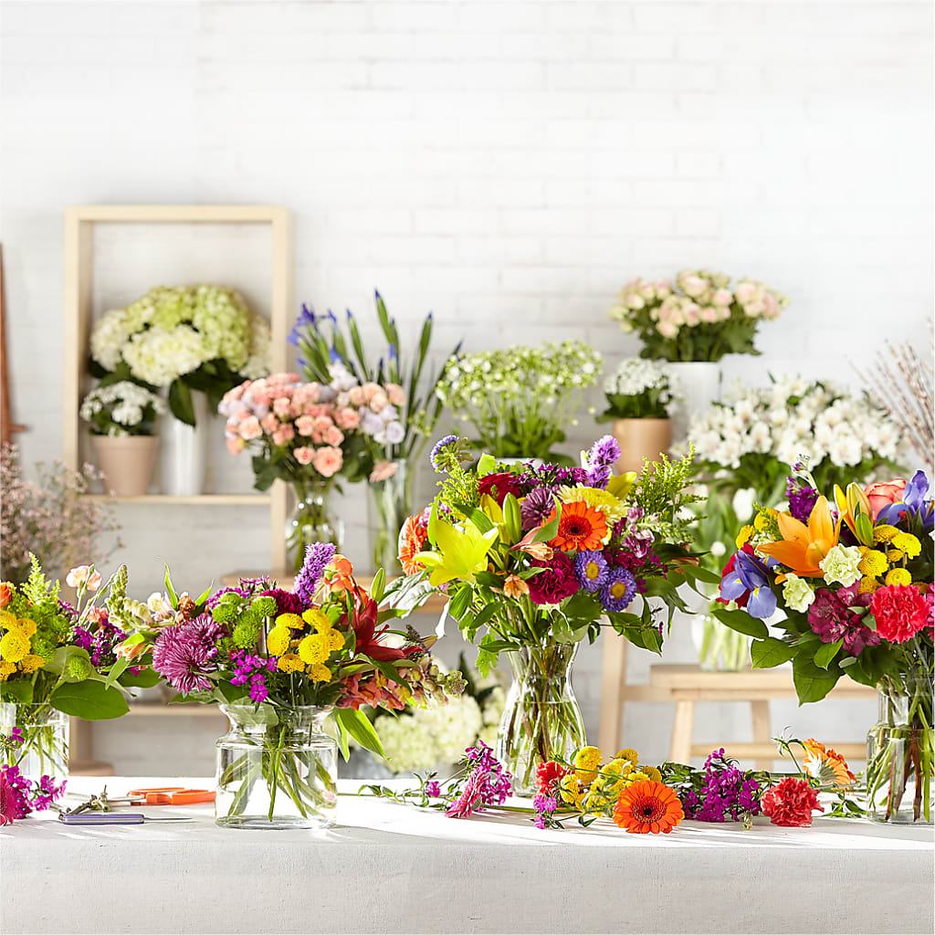 Bold & Bright – A Florist Original –  Everbloom Flowers Llc, Aurora OH