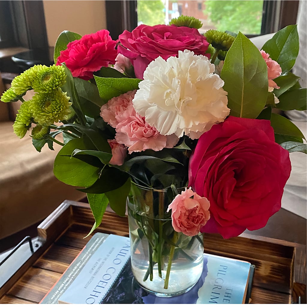 Sweet & Pretty Bouquet –  Everbloom Flowers Llc, Aurora OH