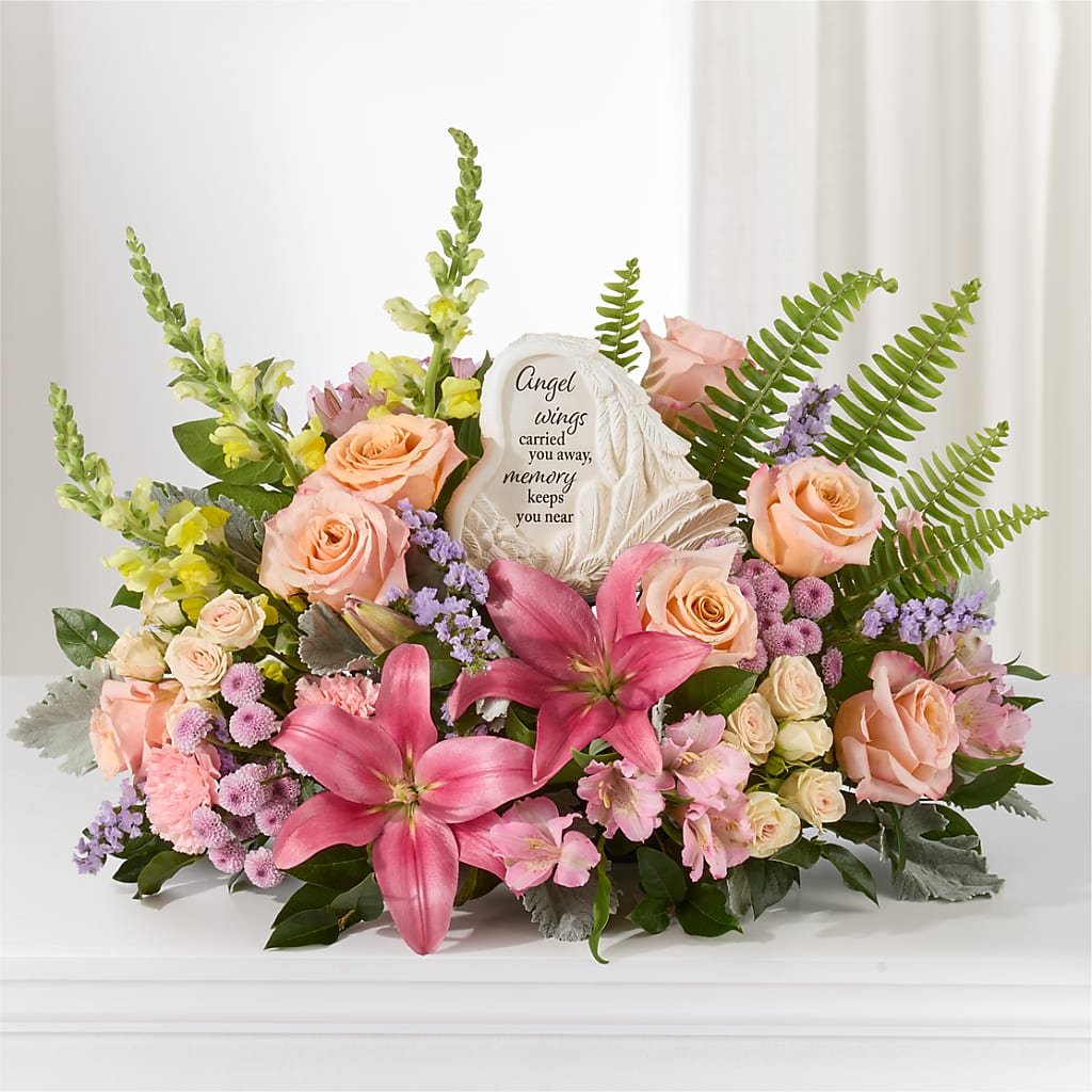Gentle Light Arrangement –  Everbloom Flowers Llc, Aurora OH