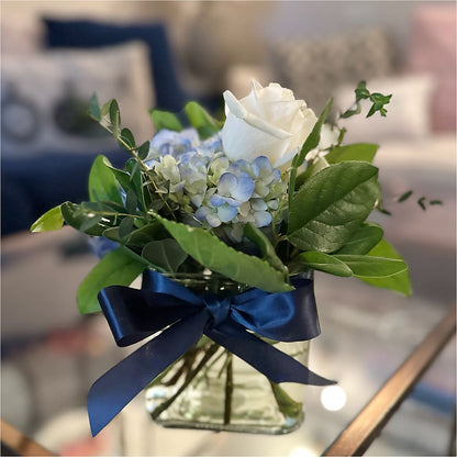 Sky Blue Delight Bouquet –  Everbloom Flowers Llc, Aurora OH