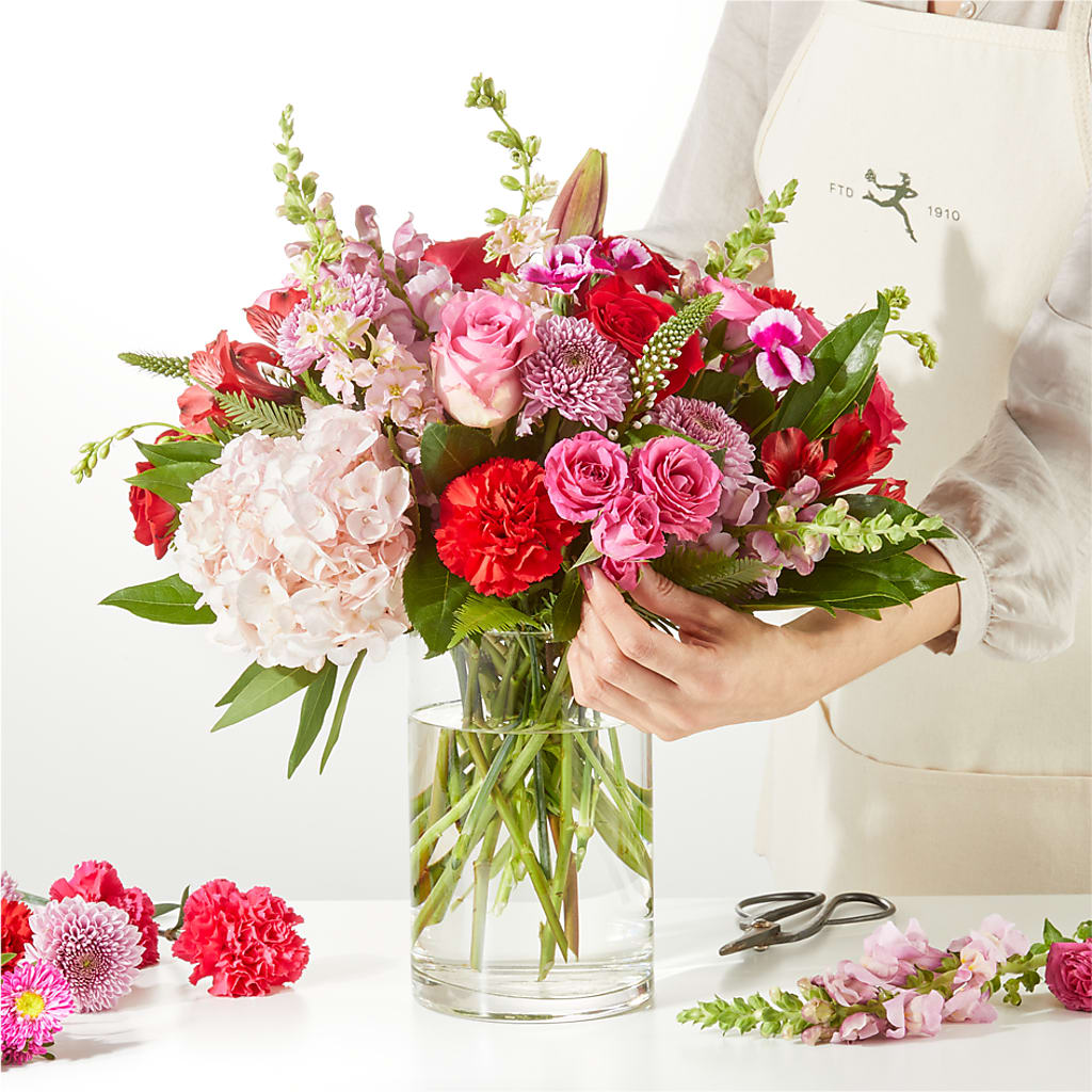 Swooning Over You - A Luxury Florist Original –  Everbloom Flowers Llc, Aurora OH