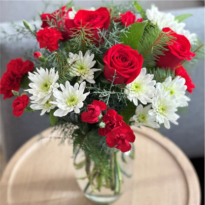 Seasonal Magic Bouquet –  Everbloom Flowers Llc, Aurora OH