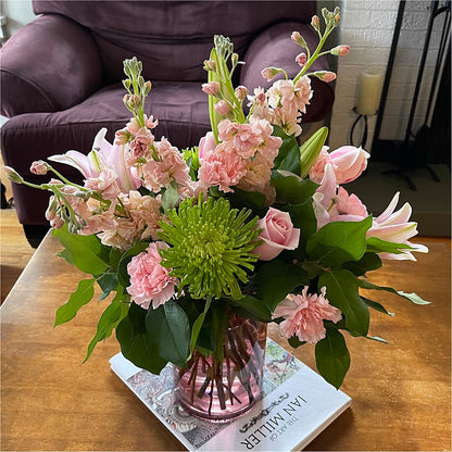 Pretty in Pink Bouquet –  Everbloom Flowers Llc, Aurora OH