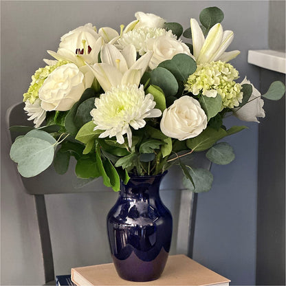 Snowy Dreams Bouquet –  Everbloom Flowers Llc, Aurora OH