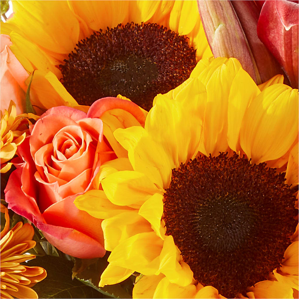 Acorn Lane Bouquet –  Everbloom Flowers Llc, Aurora OH