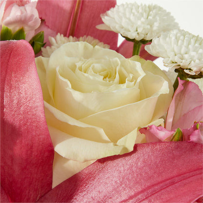 Piece of Cake Bouquet –  Everbloom Flowers Llc, Aurora OH