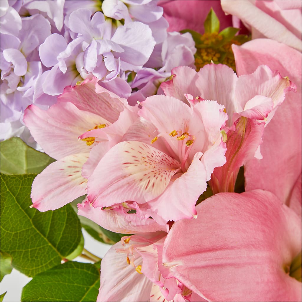 The Crown Jewel Bouquet –  Everbloom Flowers Llc, Aurora OH