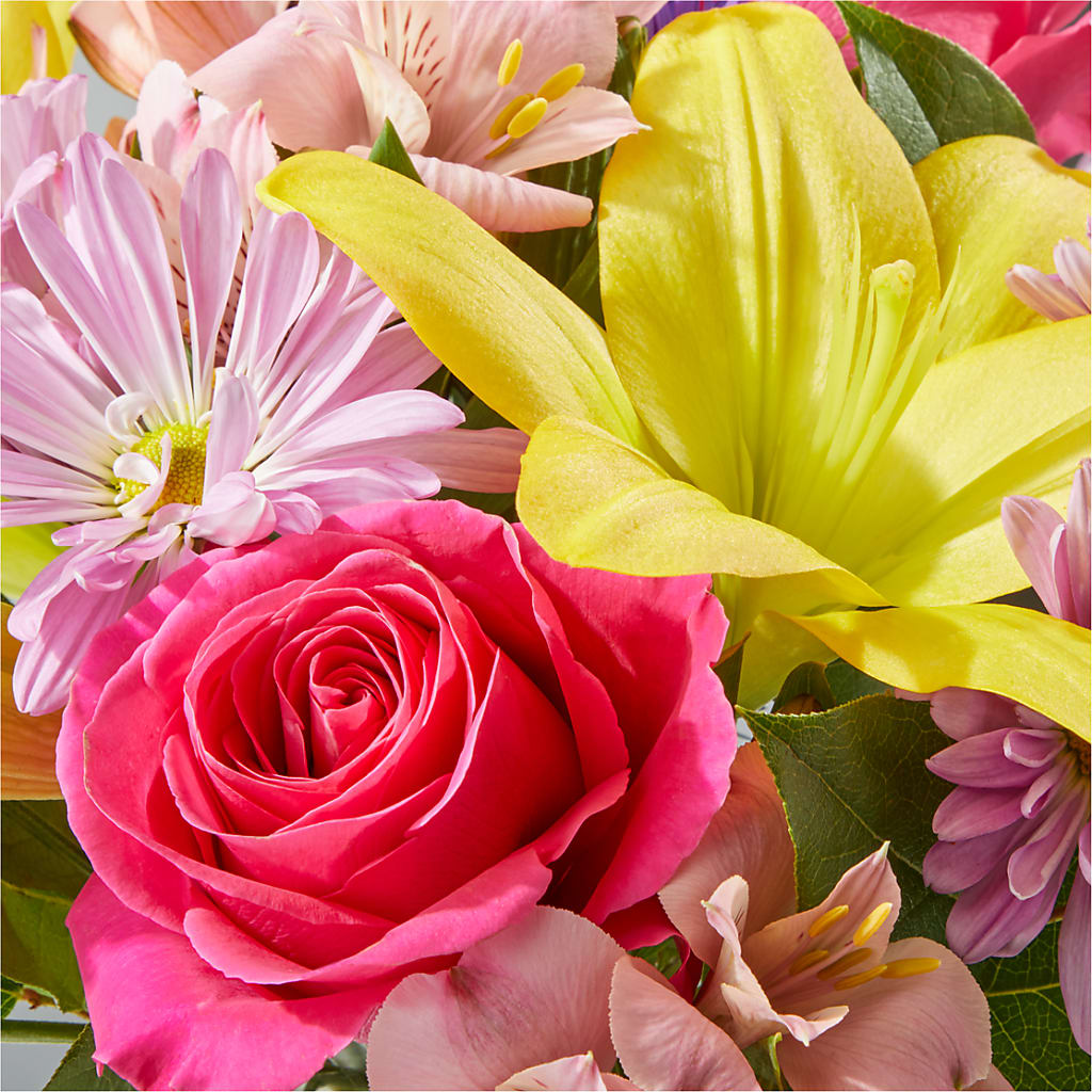 Sprinkles Bouquet –  Everbloom Flowers Llc, Aurora OH