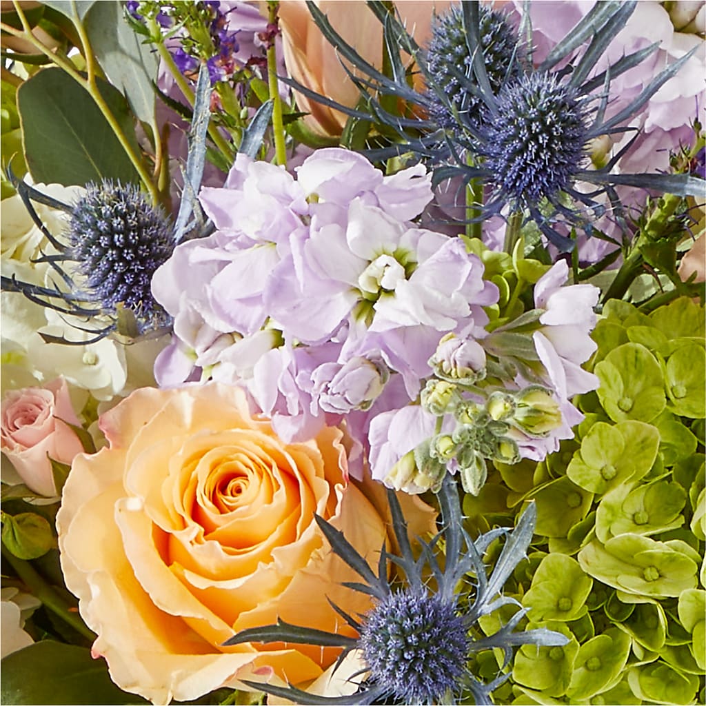 Porch Swing Bouquet –  Everbloom Flowers Llc, Aurora OH