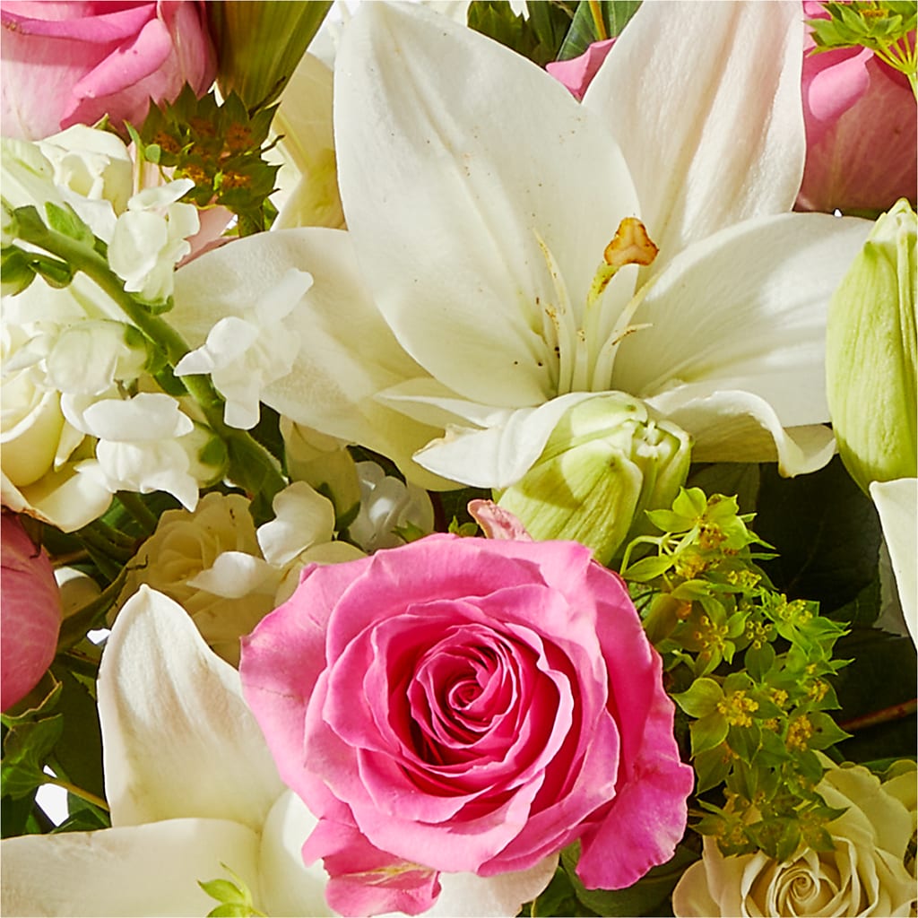 Fondly Bouquet –  Everbloom Flowers Llc, Aurora OH