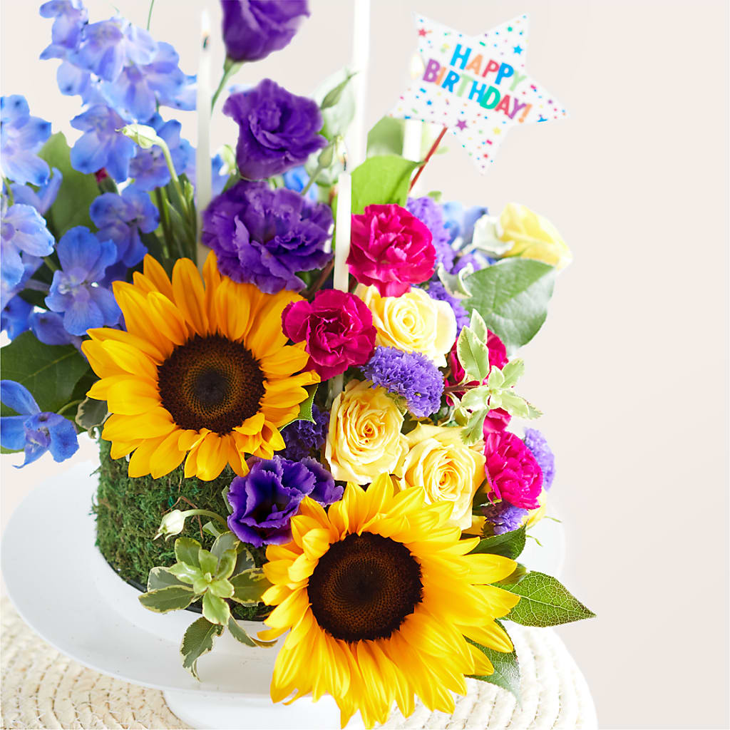 Star of the Day Floral Cake –  Everbloom Flowers Llc, Aurora OH