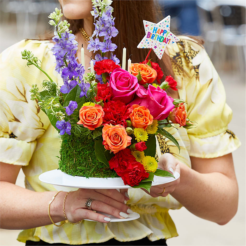 Best Year Yet Floral Cake –  Everbloom Flowers Llc, Aurora OH