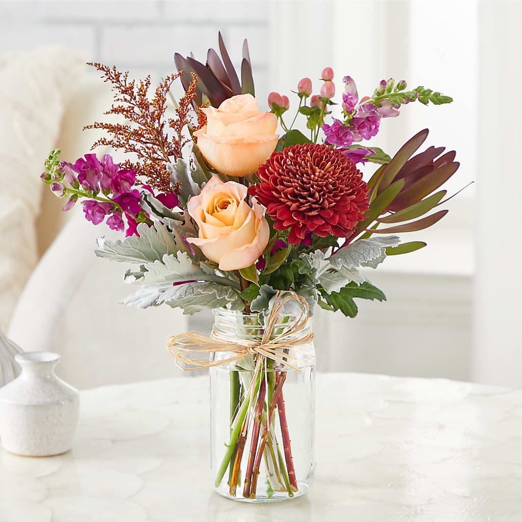 Moody Hues Bouquet –  Everbloom Flowers Llc, Aurora OH
