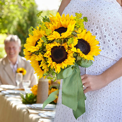 Free Spirit Bouquet –  Everbloom Flowers Llc, Aurora OH